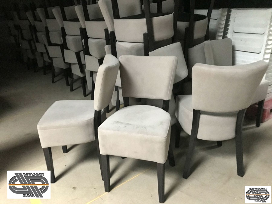 Lot 68 chaises de restaurant grises et noires à assise épaisse occasion