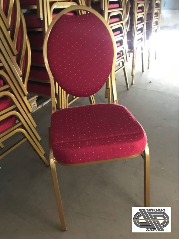 Lot 60 chaises réception luxe « or & pourpre» occasion  VENDU