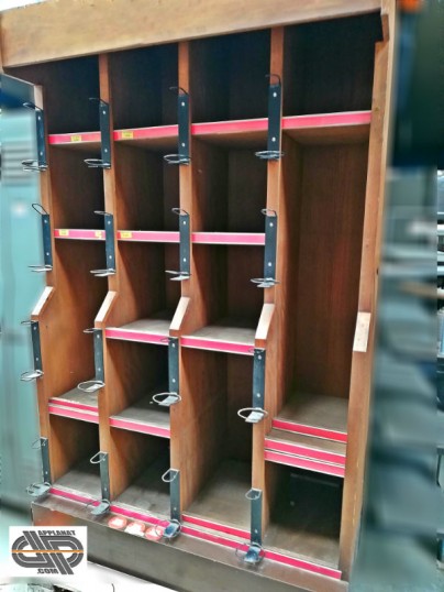 Etagere Presentoir Cave A Vin Occasion Vendu
