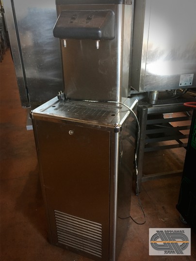 Fontaine Deau Réfrigérée Libre Service Whirlpool Fc 100