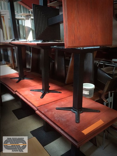 Lot De 9 Tables Bistrot Bar Resto 24 Couverts Occasion Vendu