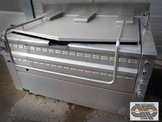 Sauteuse braisière basculante gaz 215 Litres - 87 dm2 – marque COMETTO – modèle RRG 85