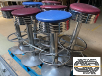 Suite 7 tabourets de bar style rétro vintage « Diner US »