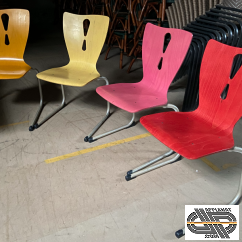 Lot de chaises de collectivité | coques bois colorées  ( 25 pièces et + )