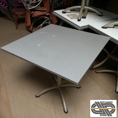 Déstockage : Tables carrées de restaurant grand format | 80x80cm (en lot 10 pcs et +)
