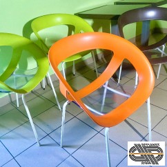 Chaises fauteuils coque plastique Moema Gaber | Lot 24 pièces de 3 couleurs