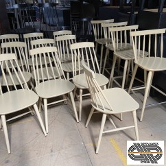 Assortiment 10 chaises standard + 4 chaises hautes blanches ( dossier barreaudé fin) 