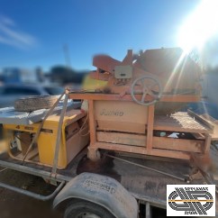 Machine scie à carreaux avec remorque basculante et groupe électrogène