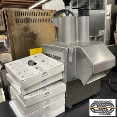 Robot coupe CL 50 E Ultra avec lot de disques et kit hygiène en dotation