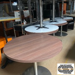 Lot de 8 tables rondes Ø 90 cm, plateau style bois & pied inox ( mobilier pro) 