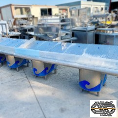 Banc de poissonnerie ≈ 5m00 : module étal inox 3m00 + module étal inox 2m00 