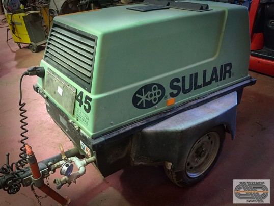 Compresseur  SULLAIR S 45 de chantier remorque 7 bars – 2,4 m3/h - 40 L/s