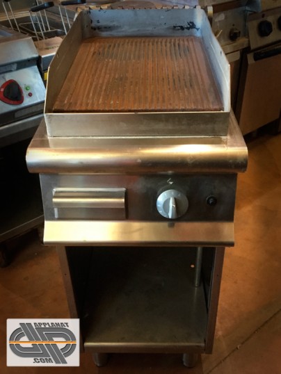 Plancha grill sur coffre d'occasion