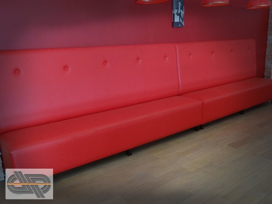 Banquette rouge dossier haut