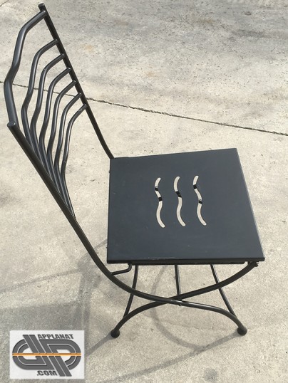 Lot de chaises fer forgé noires