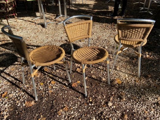 https://www.applanat.com/photodynp2020/538/538/non/non/1vp1m2w9-00_chaises_terrasse_brasserie_occasion.jpg