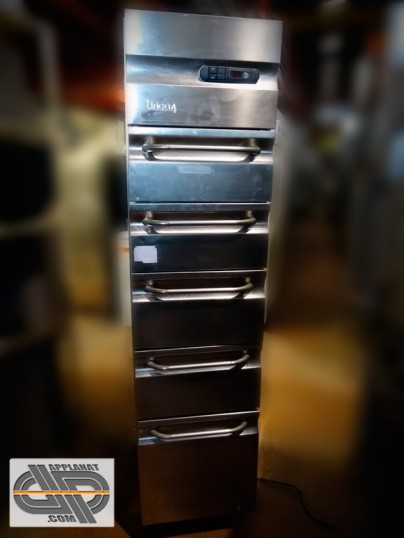 Frigo inox a tiroirs de cuisine professionnelle 