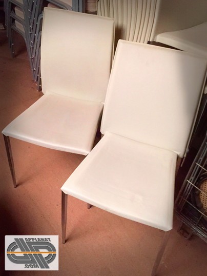 Lot de 16 chaises modernes d'occasion