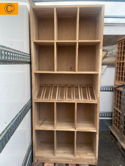 Etagère en bois à 12 cases et étagère centrale pour exposer des bouteilles