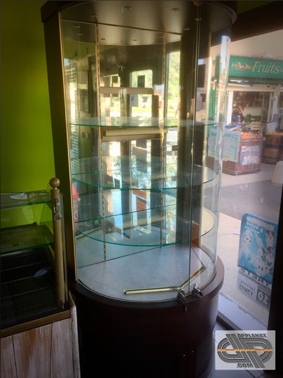 Vitrine verticale a chocolats