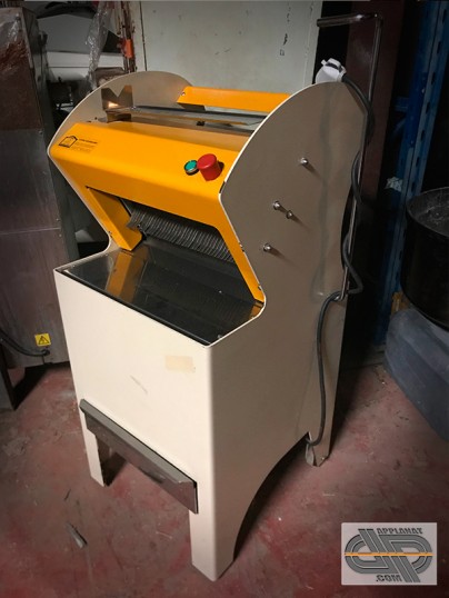 Coupeuse à pain semi-auto SOFINOR à levier, 45 cm de passage trancheuse de boulangerie