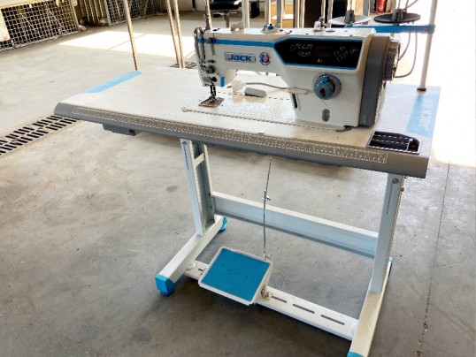 Machine a coudre professionnelle occasion