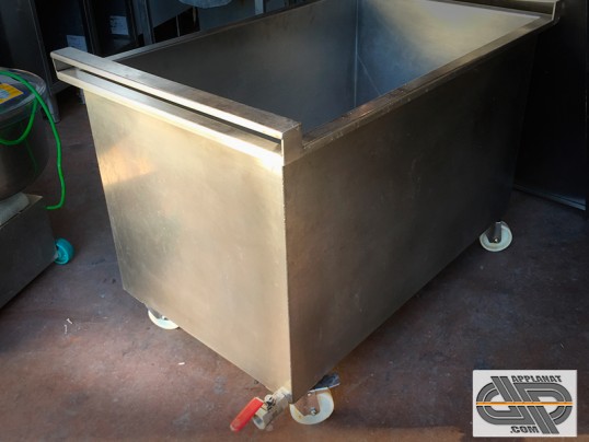 Bac de trempage inox 360 litres sur roues avec couvercle et vidange