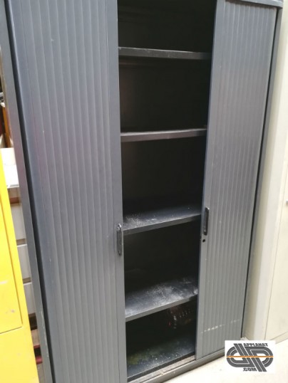 Armoire haute métallique de rangement