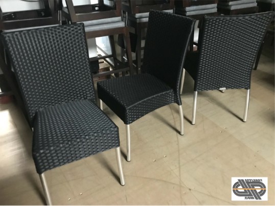 Lot chaises noires occasion pro materiel chr