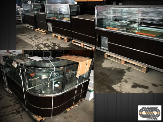 lot de vitrines d'occasion pour magasin vente sandwicherie, salades en emporté, produits traiteurs froids, snacking, pâtisserie, pains spéciaux, vienn