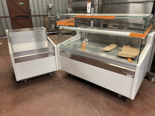 petite vitrine réfrigérée de 1m50 blanche et inox avec son meuble caisse Coreco Serie 9 CVE-9-15-RC-TF