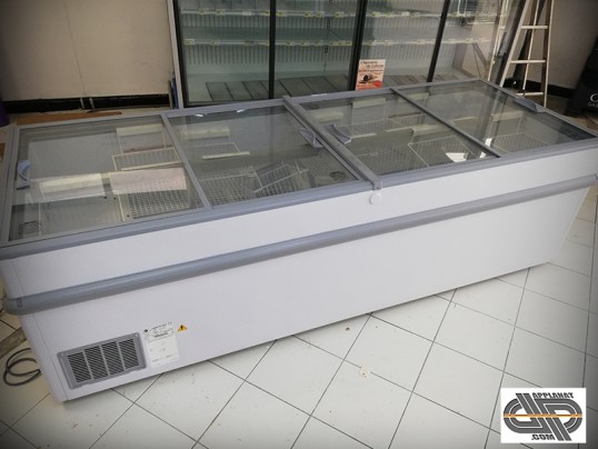meuble réfrigéré congelateur de supermarché