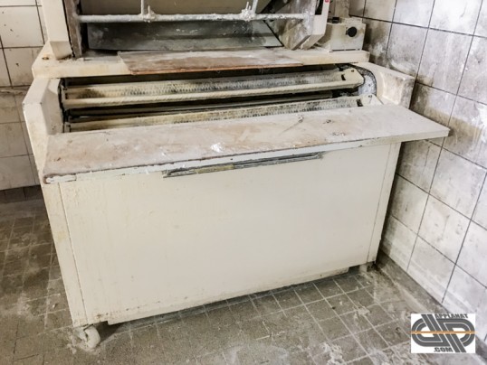 Petit repose paton de boulangerie pour 256 baguettes