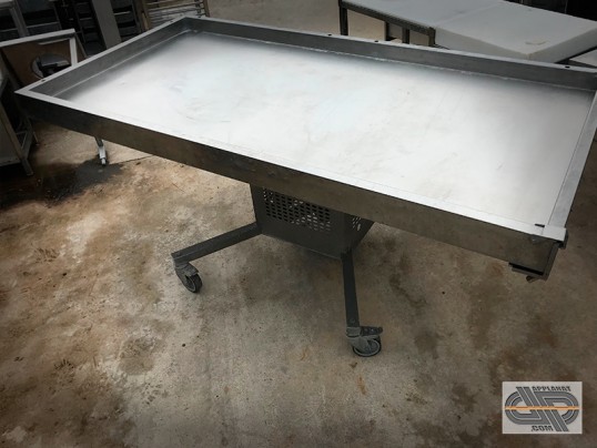 Etal basculant de poissonnerie 2m20 x 1m10 - Marque: TOUNRUS