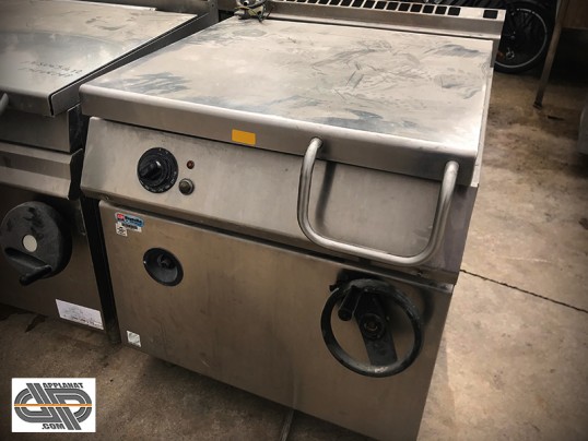 Sauteuse gaz à relevage manuel 80 litres - Gamme 900 Marque : FRANSTAL Modèle : Gamme 900 Silver Type : ESG94-CRM 