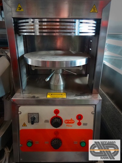 Formeuse à pizza Moretti Forni IP33 d'occasion