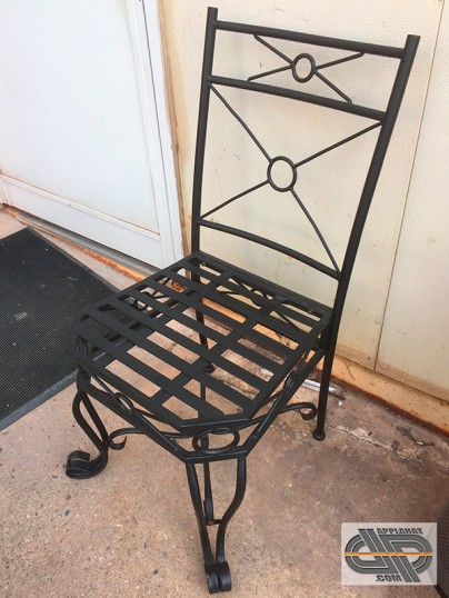 lot de chaises fer forgé noir d'occasion