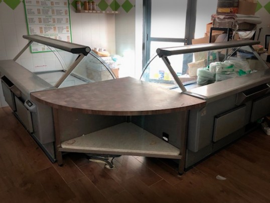 Ensemble comptoir vitrine boucherie traiteur avec angle droit – CRIOCABIN EMOTION