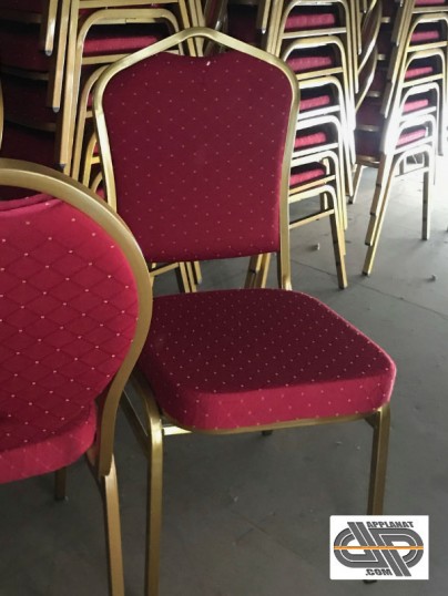 Lot 60 chaises réception luxe « or & pourpre»