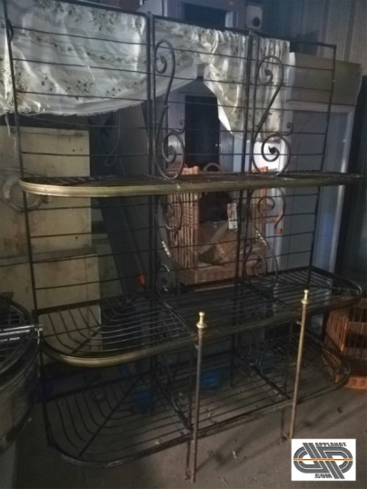 panetiere fer et laiton etagere de boulangerie en metal