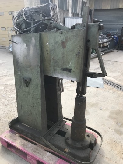 Marteau pilon martinet mecanique TYRO