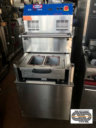 Operculeuse à barquettes BRITEK pour emballage MAP Thermoscelleuse semi automatique professionnelle d'occasion