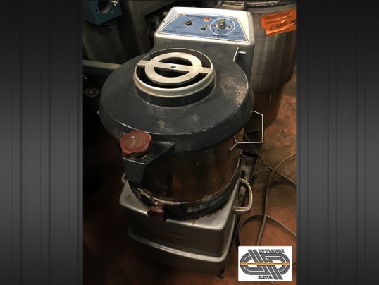 Cutter professionnel ROBOT-COUPE cuve 25 litres