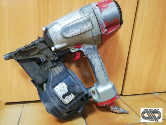 cloueur pneumatique professionnel occasion MAX CN890S