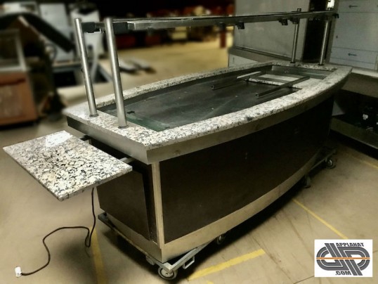 Grand meuble central buffet froid ovale de cafeteria occasion