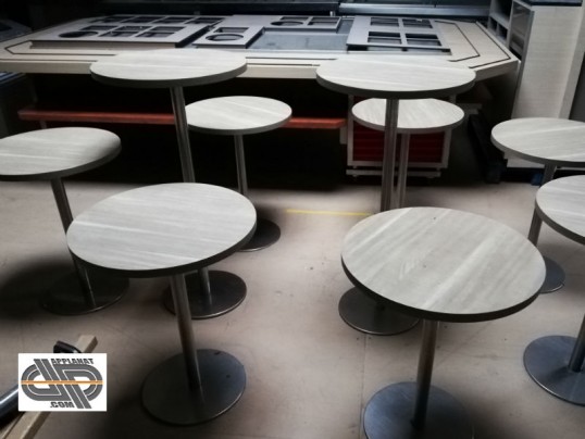 lot mobilier chr tables rondes et manges debout occasion
