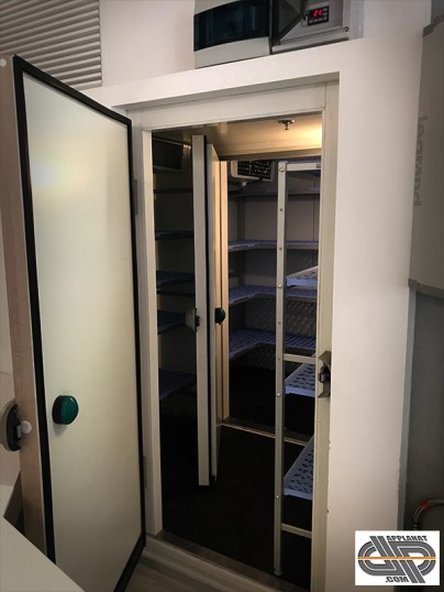 Ensemble chambre froide mixte 10m3 de réserve (5m3 POS + 5m3 NEG) stockage chambre froide en positif, stockage chambre froide froid négatif 