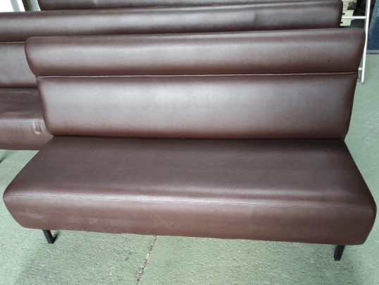 Banquettes de bar simili cuir marron d'occasion