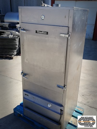 Fumoir pour produits à suspendre - 5 niveaux – 380V – GUDIN porte fermée