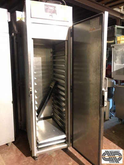 armoire réfrigérée d'occasion au format patissier 400 600